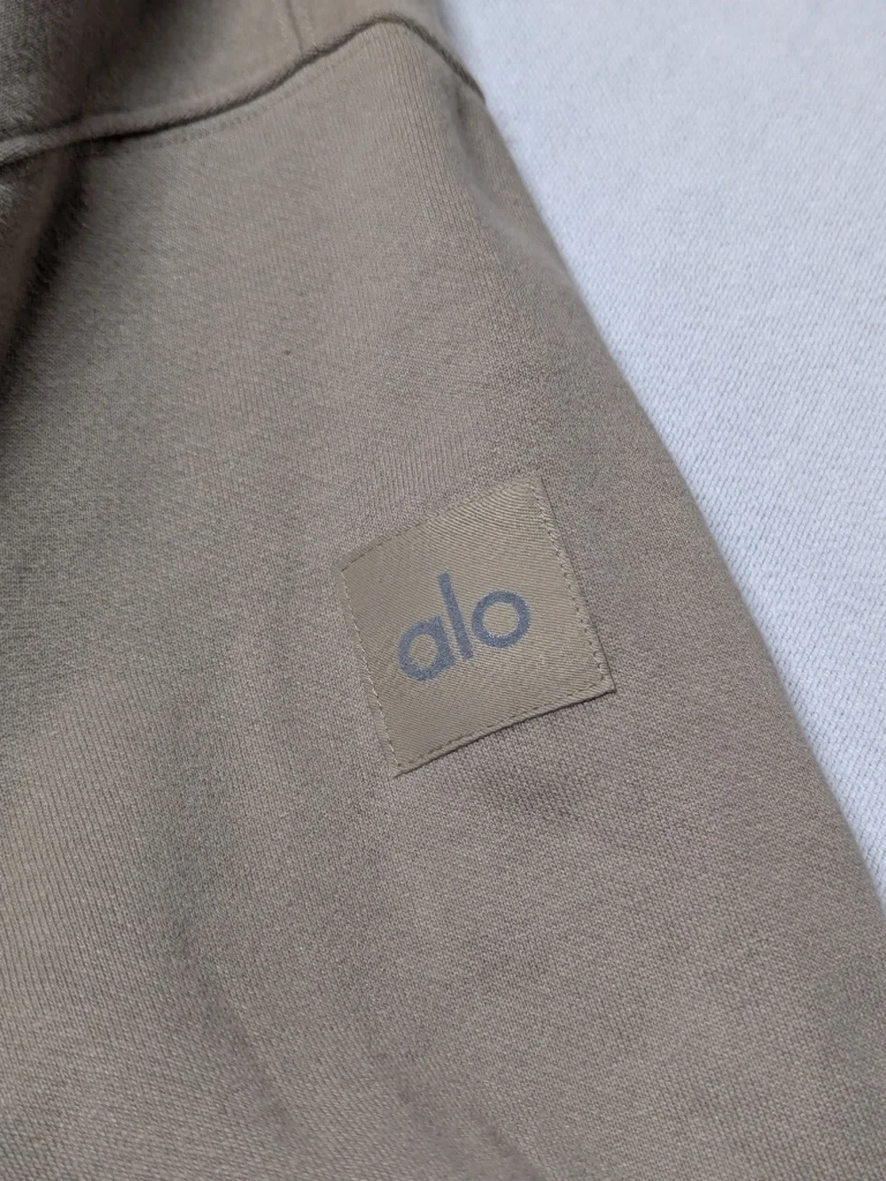 ALO Yoga Make Waves Hoodie - Size M/L